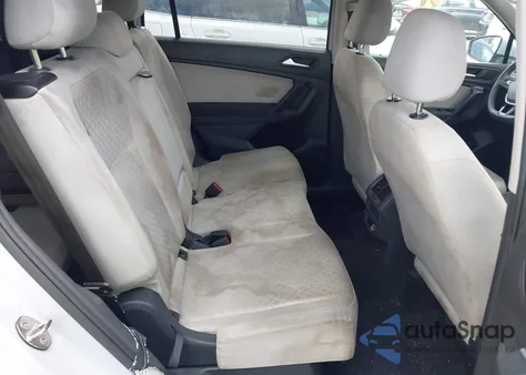 2019 Volkswagen Tiguan 2.0T S z USA, uszkodzony, nr VIN 3VV1B7AX7KM006382